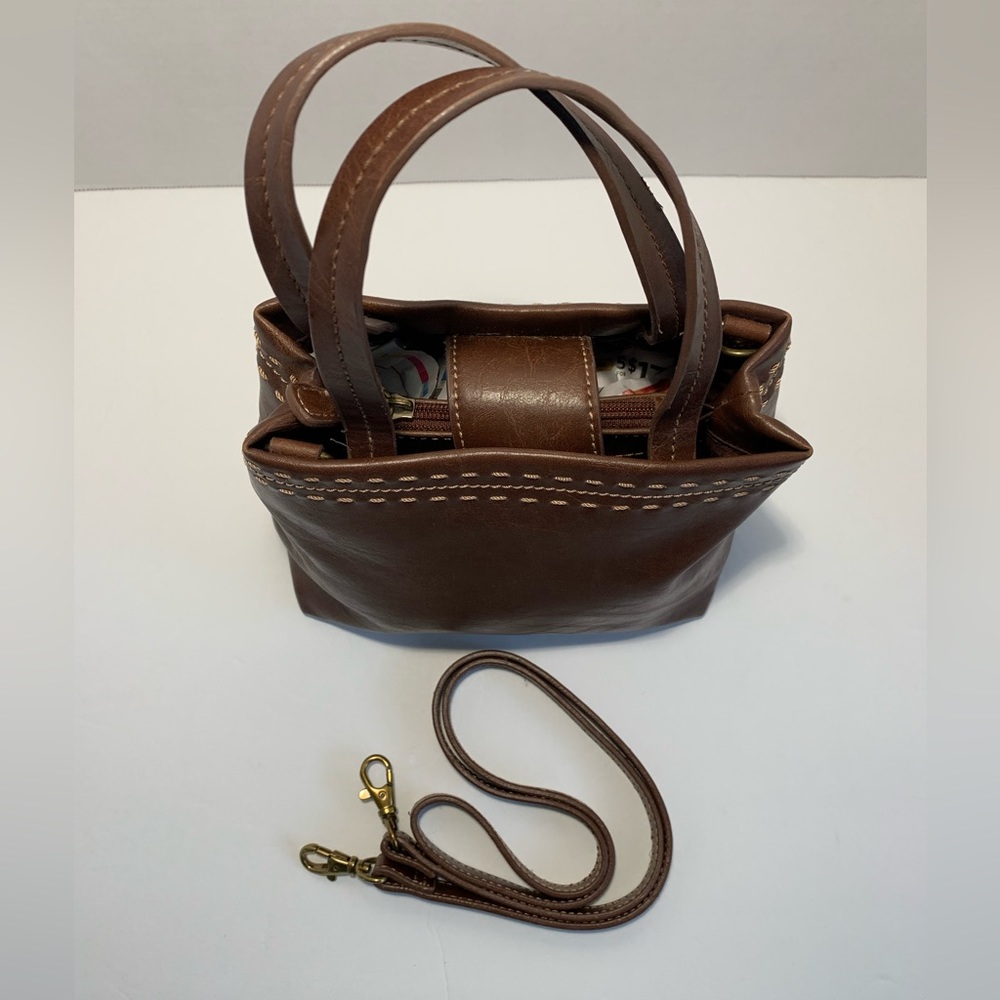 Relic Handbag Crossbody Purse Small Detachable Crossbody Strap Snap Closure